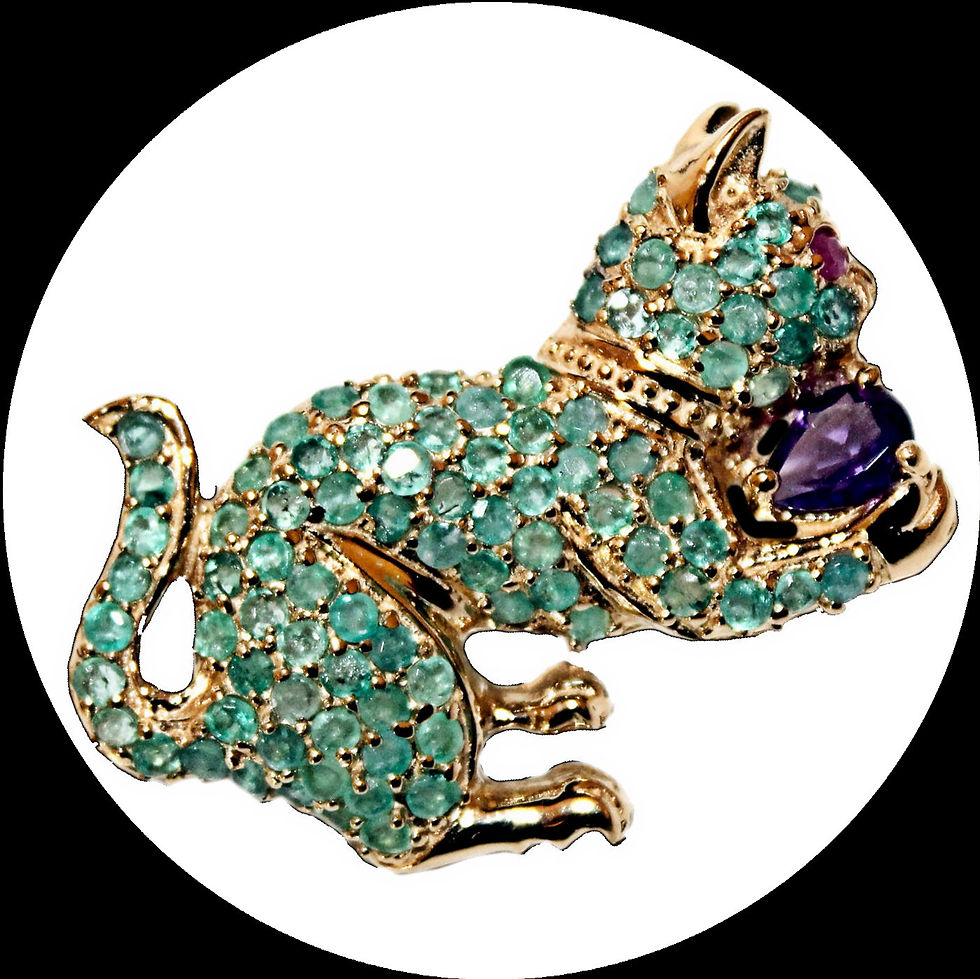 Broche Chat avec émeraude, rubis et améthyste en argent 925 doré