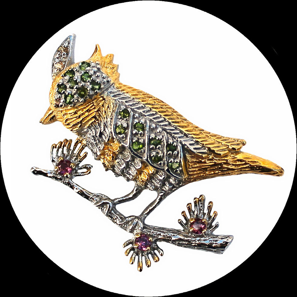 Brosche Meise mit Chrom Diopsid aus rhodiniertem 925er Sterlingsilber