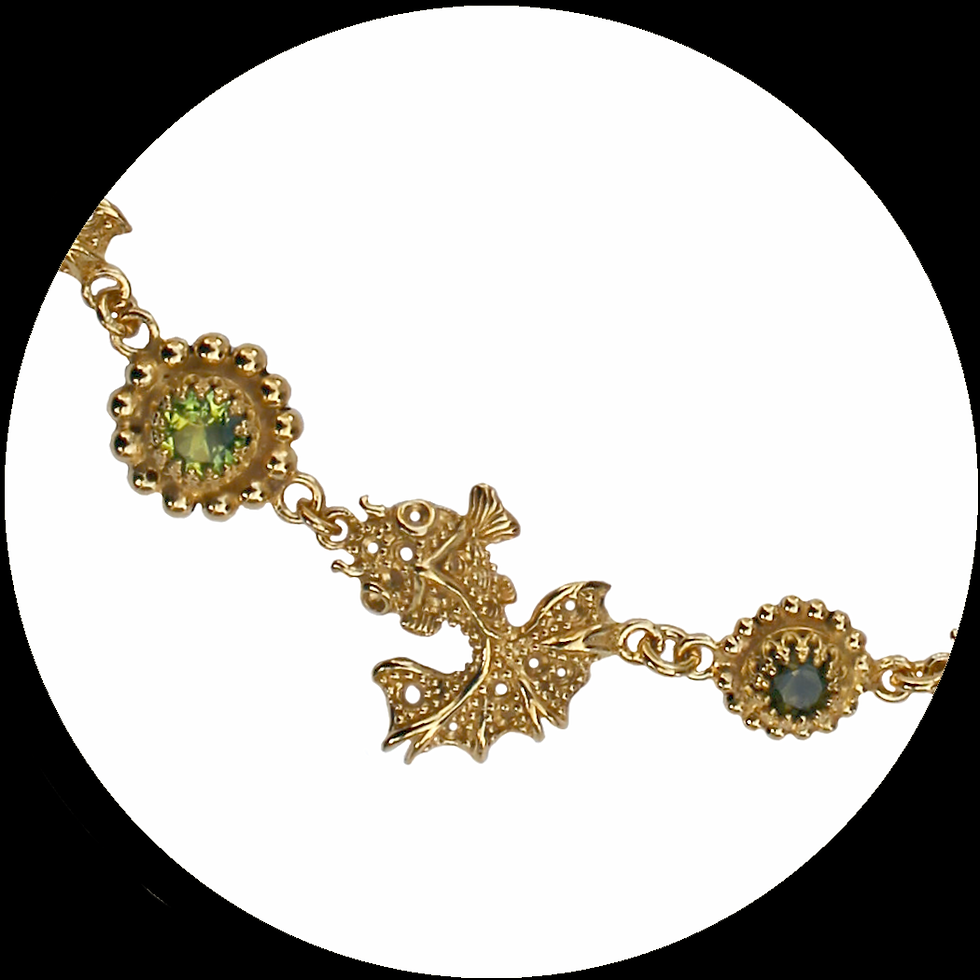 Miniature : Collier en argent plaqué or avec coquillage, poissons, péridot et quartz