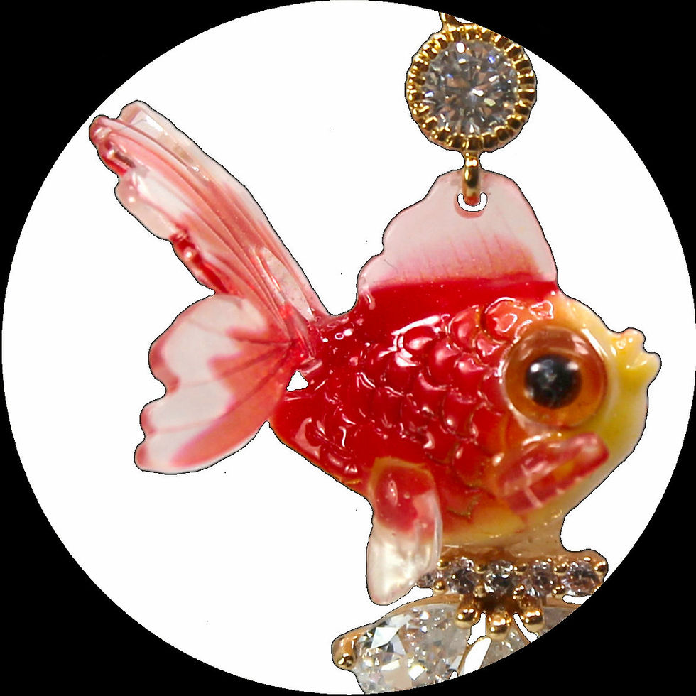 Miniature : Chandeliers avec poissons rouges et zirconium cubique blanc en cuivre doré