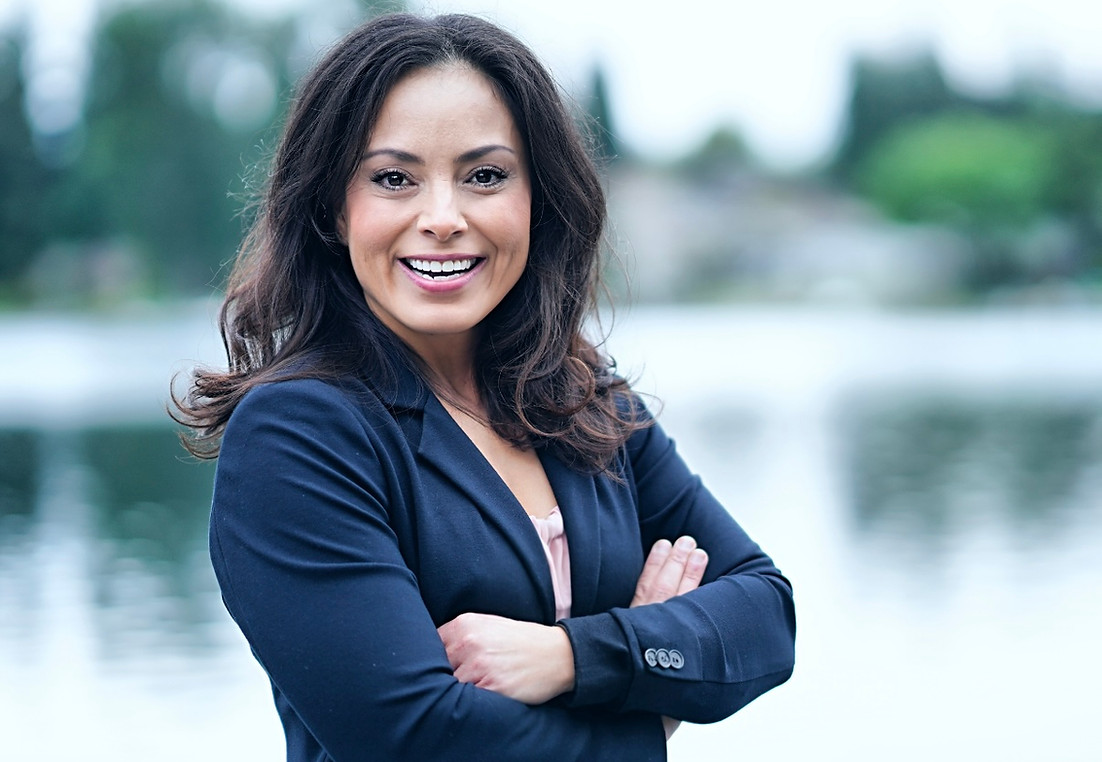 GLORIA SUELLA MENCHACA spring 2025 headshot.jpg