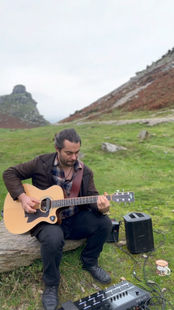 Countryside Performing: Image of musician Matthew Lennox