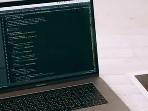 Webサイトの制作費に幅がありすぎるのはなぜ？徹底解説