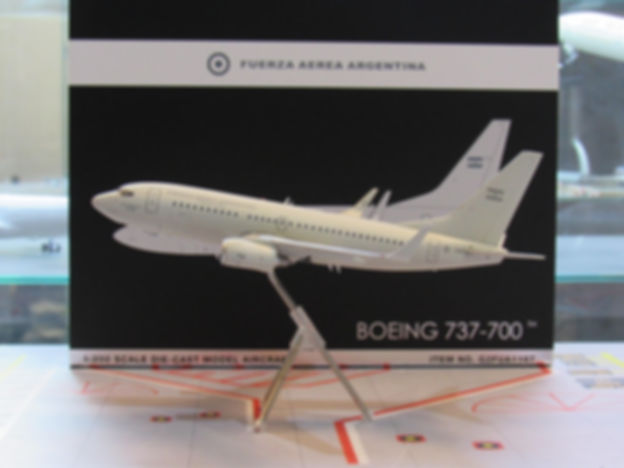 Gemini Jets 200 Boeing  737-700 Fuerza Aerea Argentina