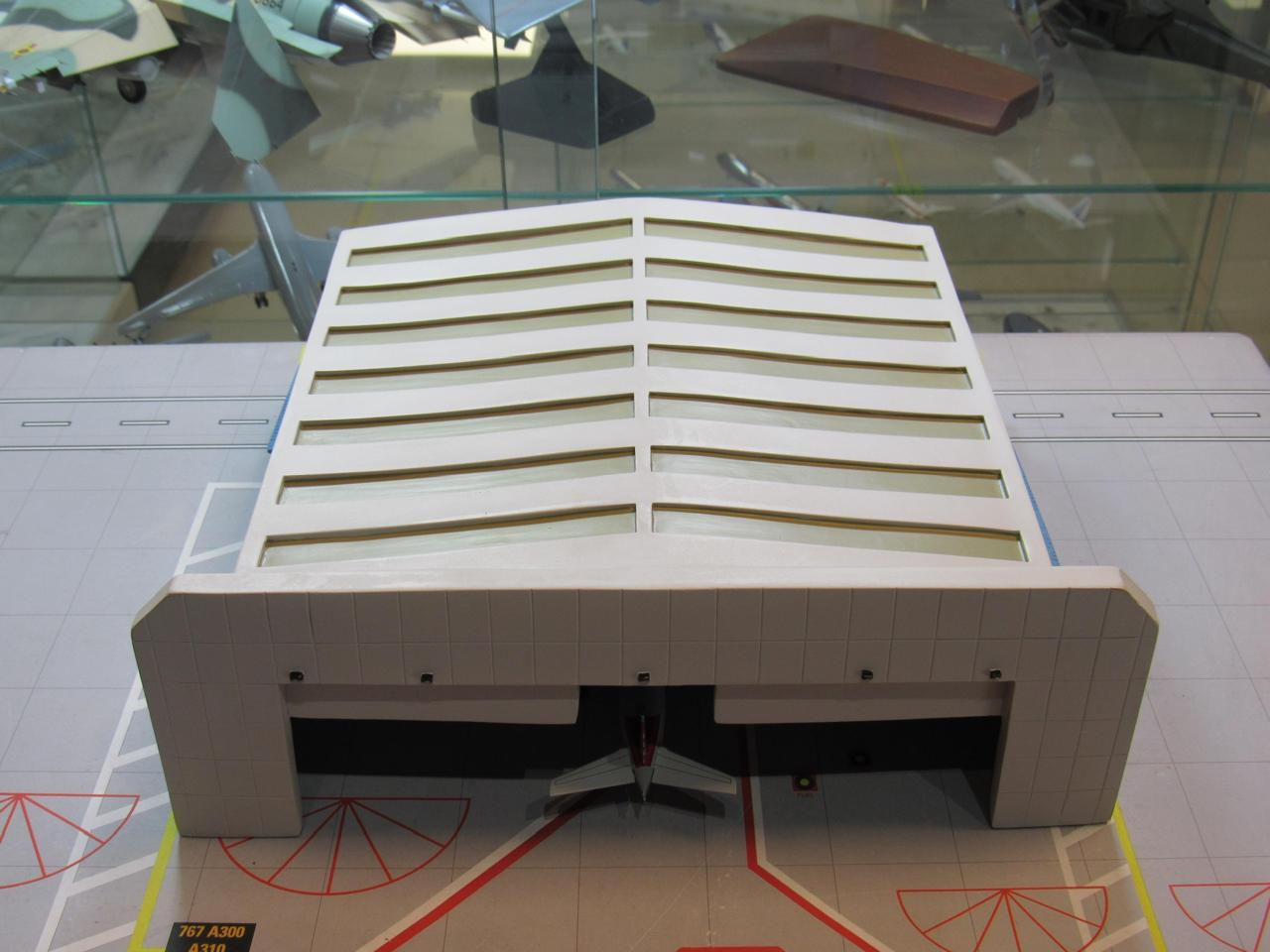 Gemini 400 Hangar para aviones grandes