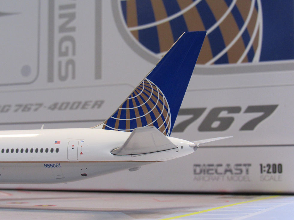 Miniatura: Jc Wings B-767-400 ER CONTINENTAL
