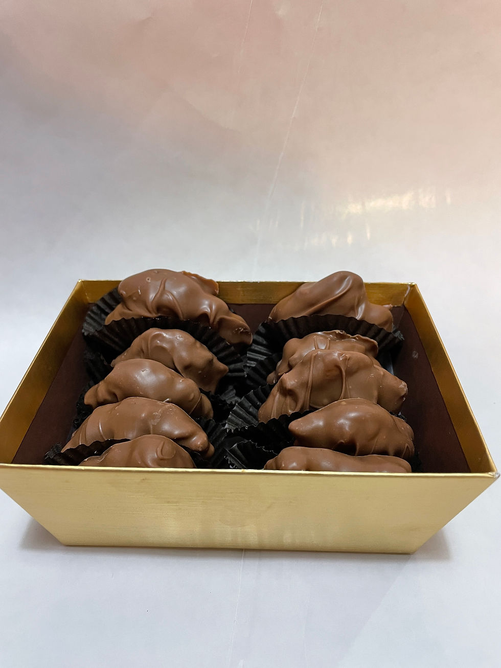 Thumbnail: Chocolate turtle gift box