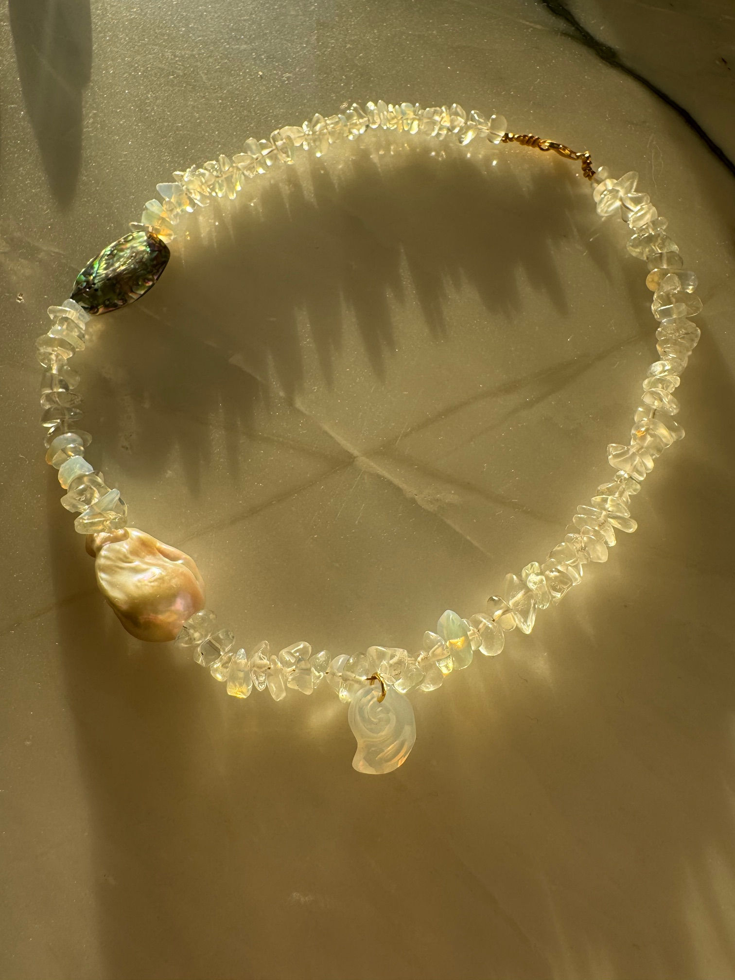 Shell Baroque Pearl necklace