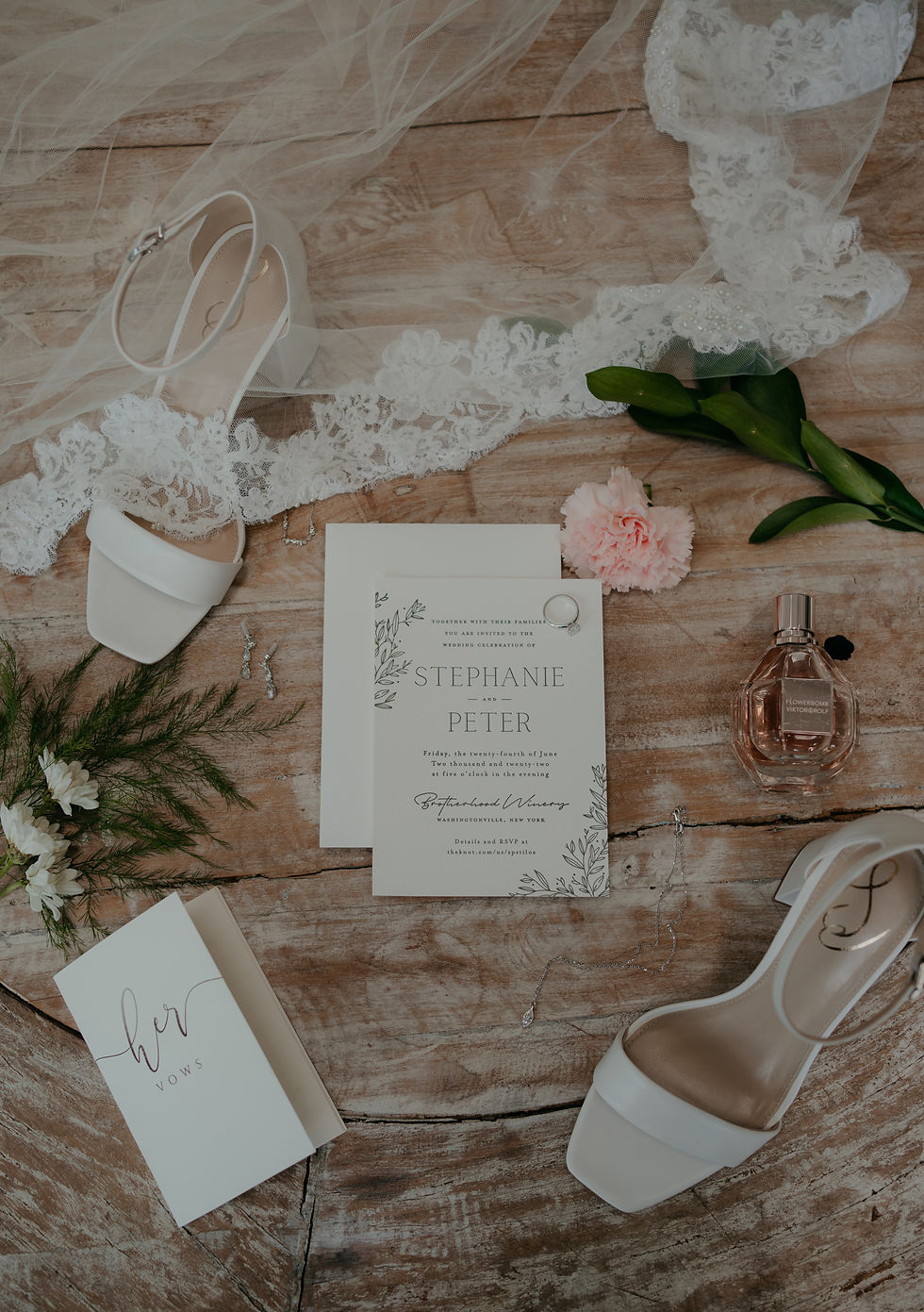 ny brides. ny wedding, brotherhood winery, rustic, rustic wedding, romantic, romantic wedding, ct floral design, floral design, washingtonville ny, winery wedding, wedding invitation