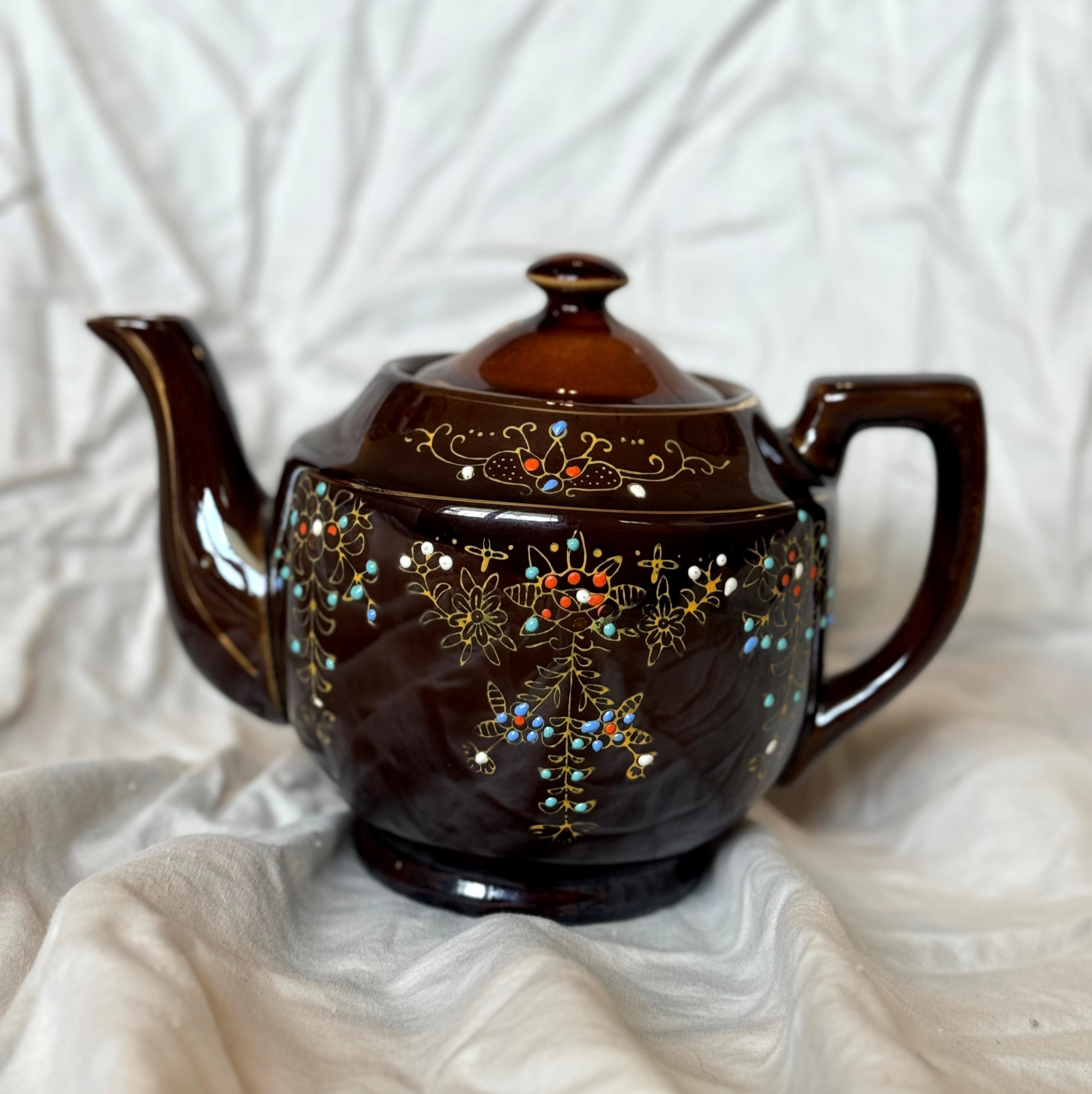 Japanese Moriage Teapot