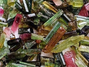 SCHWARZER TURMALIN - ein Schutzstein oder ist das Blödsinn?