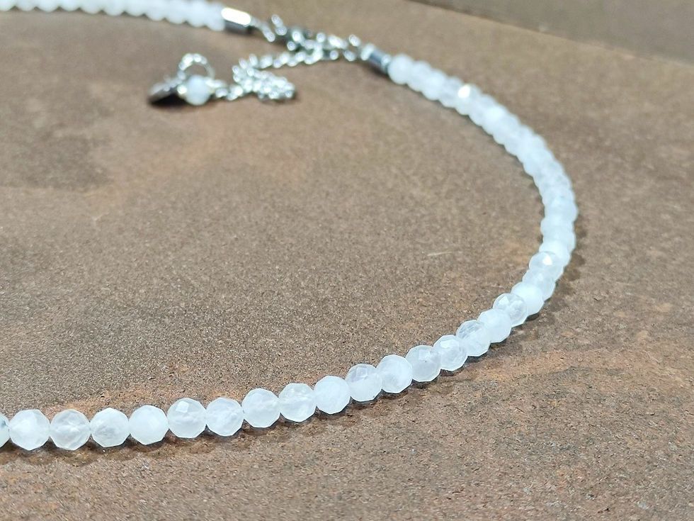 Miniaturbild: Weiße Mondstein Halskette, Edelsteinkette, Edelsteincollier, JUGENDLICHKEIT & INTUITION
