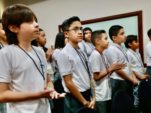 Estudiantes de primaria representarán a Sonora en concurso nacional de deletreo y ortografía en inglés