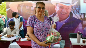 Gobernador Durazo beneficia a familias de la colonia Cuauhtémoc con jornada de “Sonora Atiende”