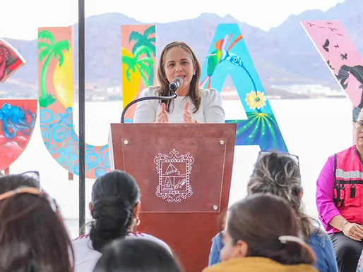Participa Doctora Karla Córdova González en entrega de apoyos sociales