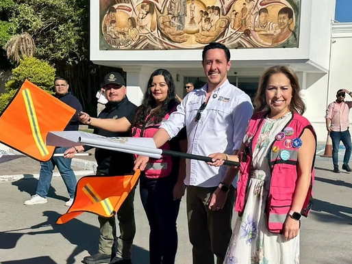 Gobierno de Sonora da banderazo de salida a tractocamión con víveres para damnificados de Veracruz