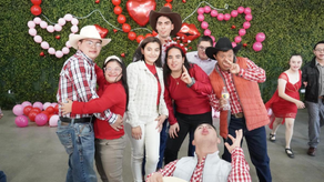 Jóvenes del Centro de Capacitación Ocupacional "Manos a la Vida" celebran el Día del Amor y la Amistad