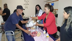 Entrega DIF municipal apoyo alimentario a personas con discapacidad