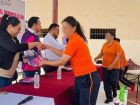 Entrega Gobierno de Sonora uniformes deportivos a población del Cereso Femenil de Hermosillo