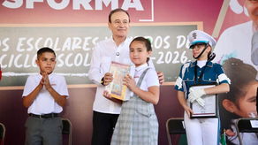 Gobernador Durazo arranca distribución de libros de texto y desayunos gratuitos para alumnos de educación básica