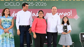 Gobernador Durazo garantiza entrega de uniformes gratuitos a todos los estudiantes antes de iniciar próximo ciclo