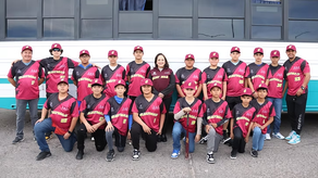 Reciben jóvenes deportistas uniformes para la etapa estatal de los juegos CONADE 2025