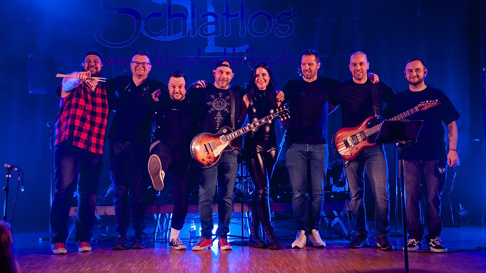 MIC_Photography-mlbxJCzo3ZnjL