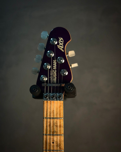 Music Man - Axis Translucent Purple 2002 | MM Shop