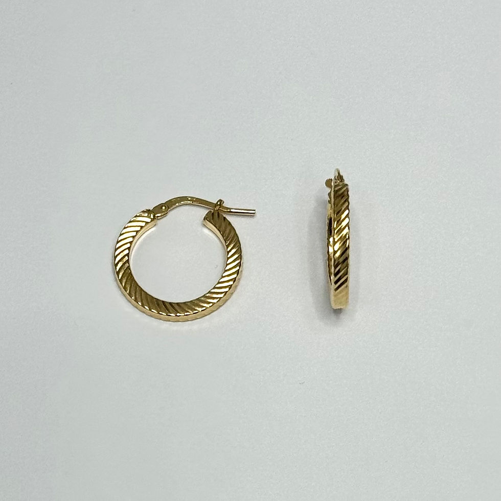 Aros de tubo cuadrado grafilado de plata de primera ley chapada en oro.