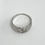 Miniatura: Sortija lisa de plata de primera ley con baño de rodio.
