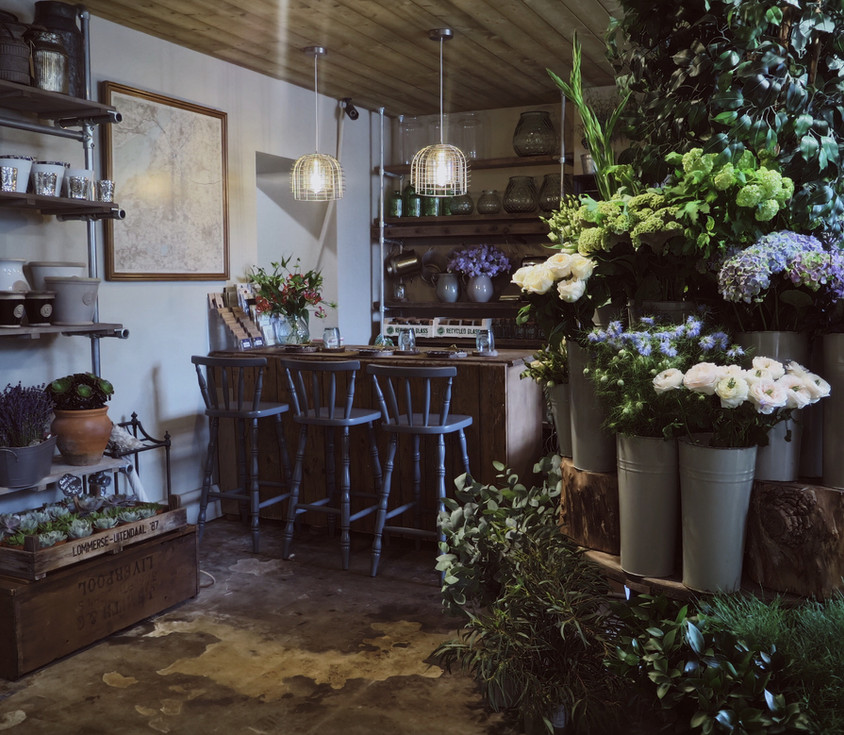 Florist in Keynsham Gifts & Flowers