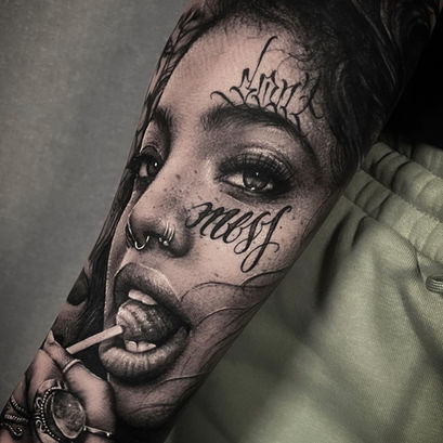 Chicano Portrait Tattoo Unterarm von Sissy Ink