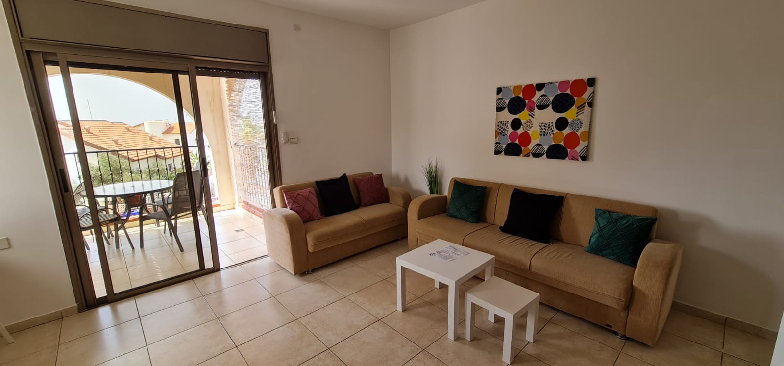 חזית בניין דירת האירוח ברחוב שוהם 10 בשכונת שחמון אילת 10