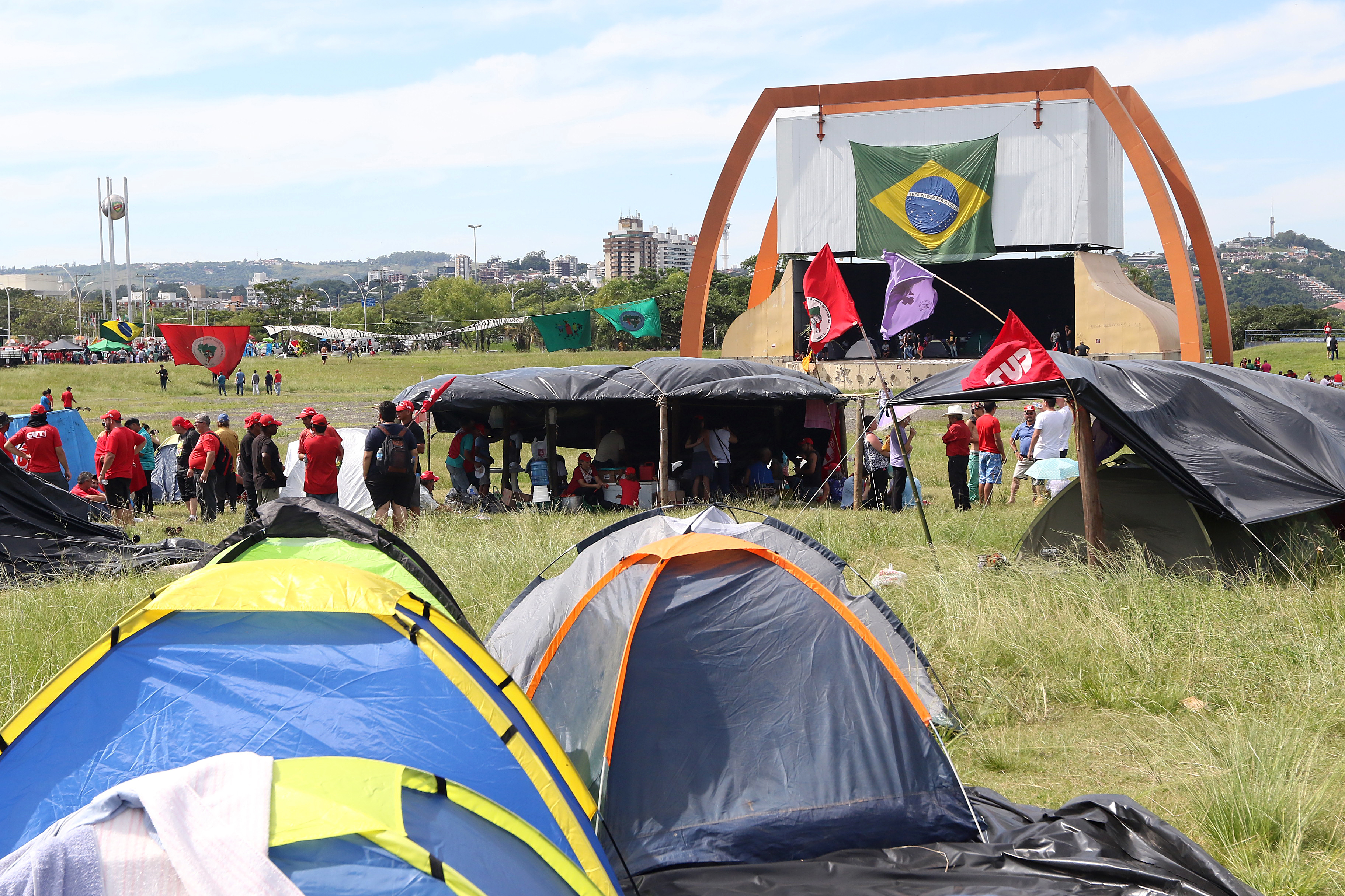 Acampamento Por do Sol