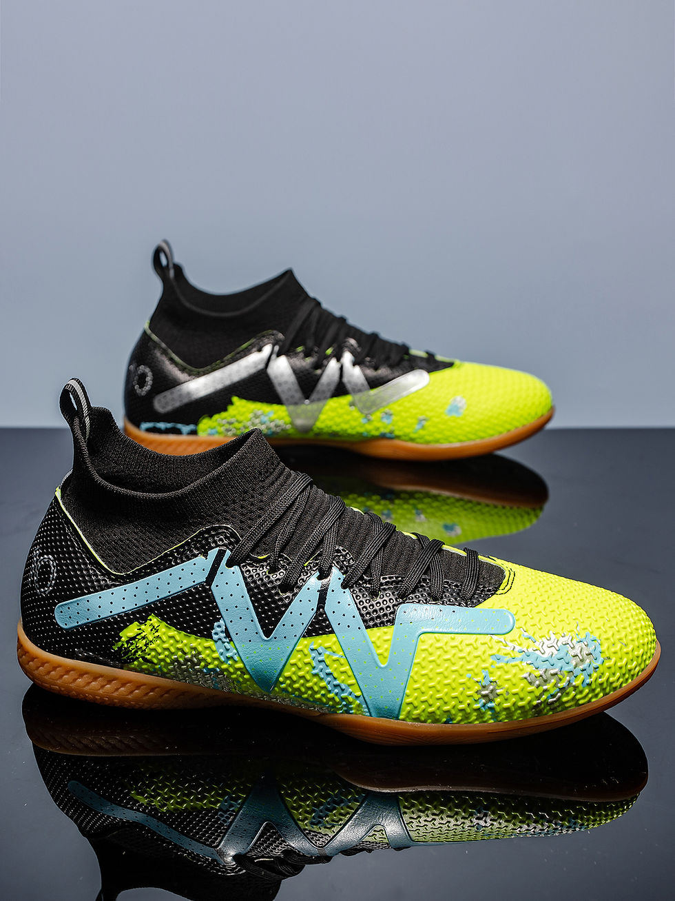Thumbnail: High-top soccer shoes for indoor five-a-side training for both men and women
