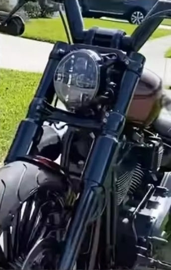Harley Breakout 2018 to 2026 Blackout Fork Kit