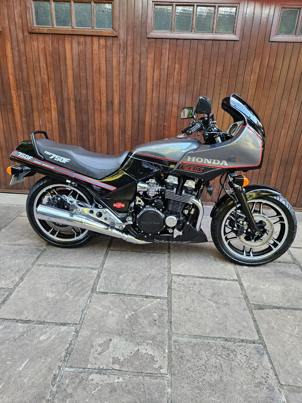 Miniatura: CBX 750f 1988 Magia Negra