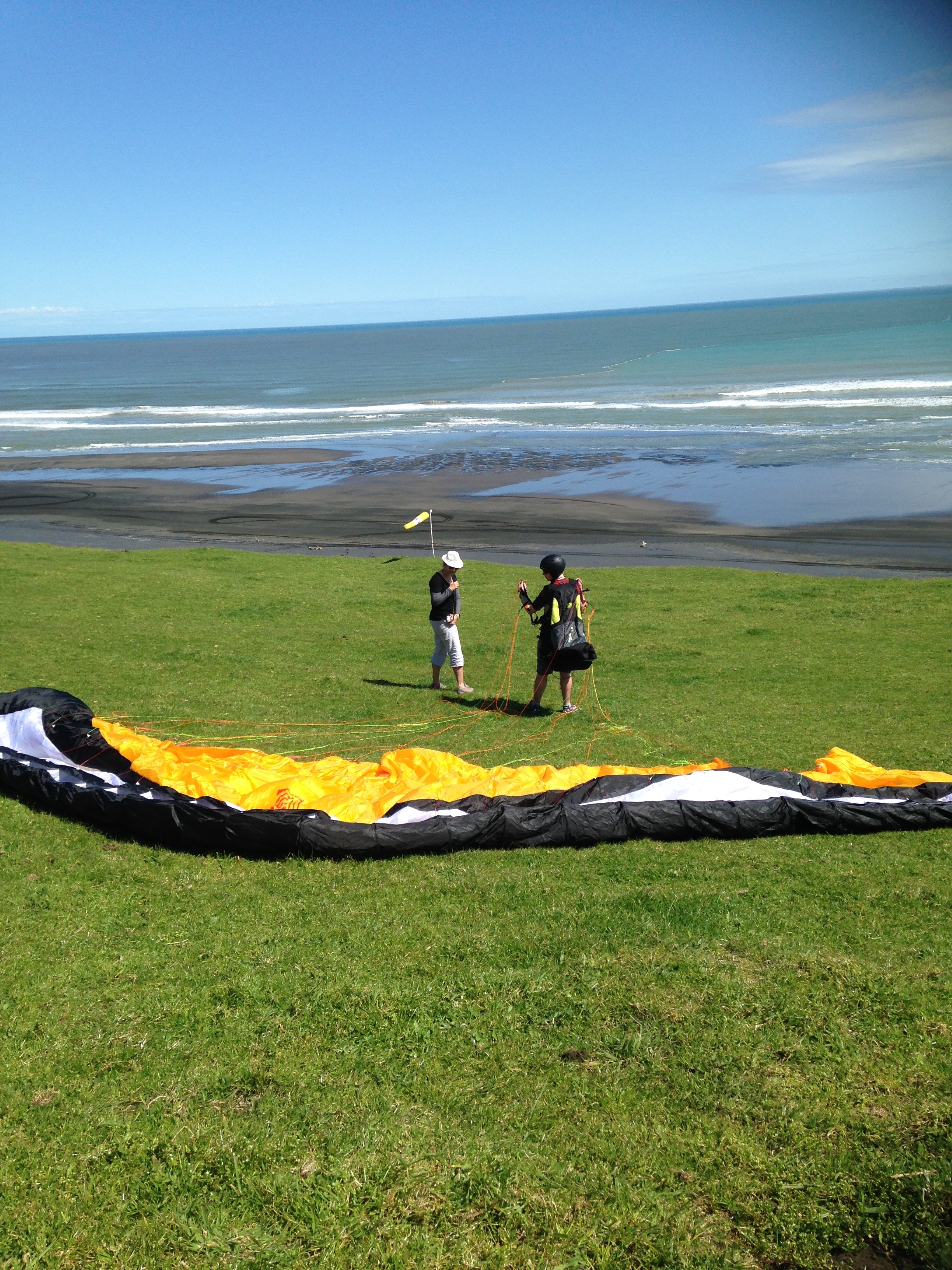 Wings & Waves paragliding courses