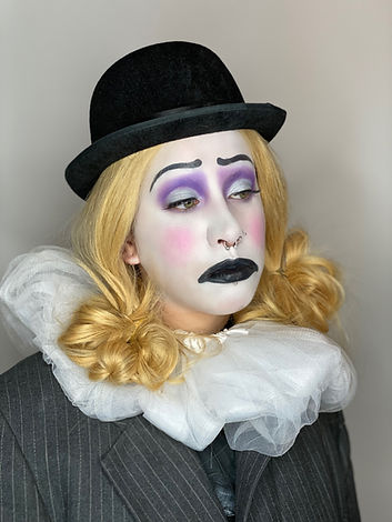Facetune_10-01-2020-12-39-52.jpg