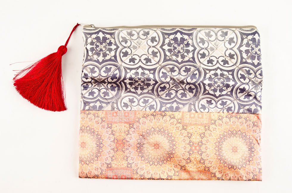 Bolso de Mano en Seda