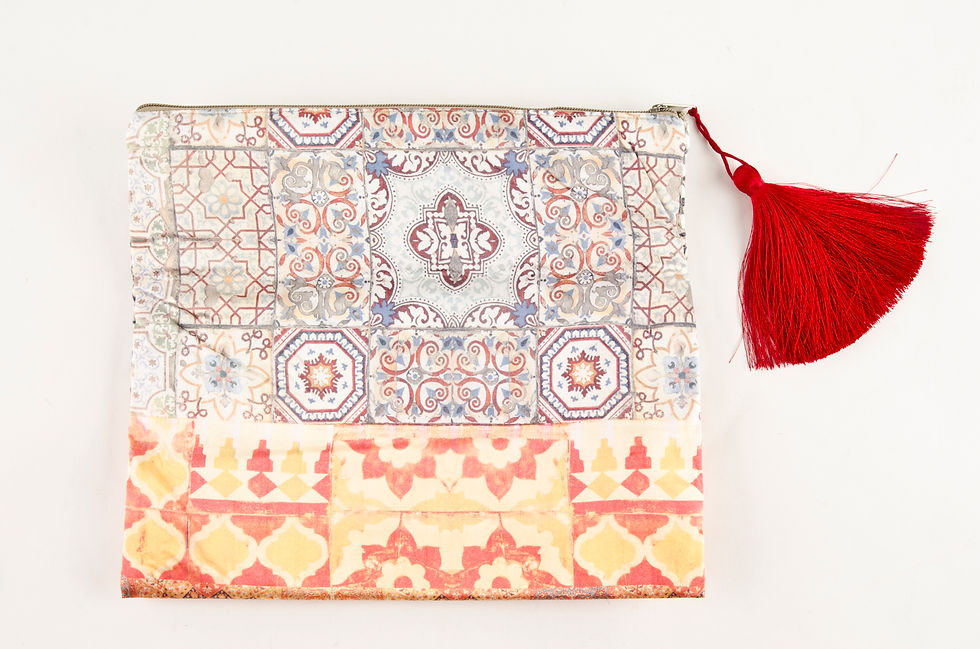 Bolso de Mano en Seda