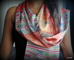 Pañoleta en Satín de Seda