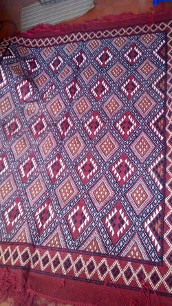 Margoum Tunecino Rojo