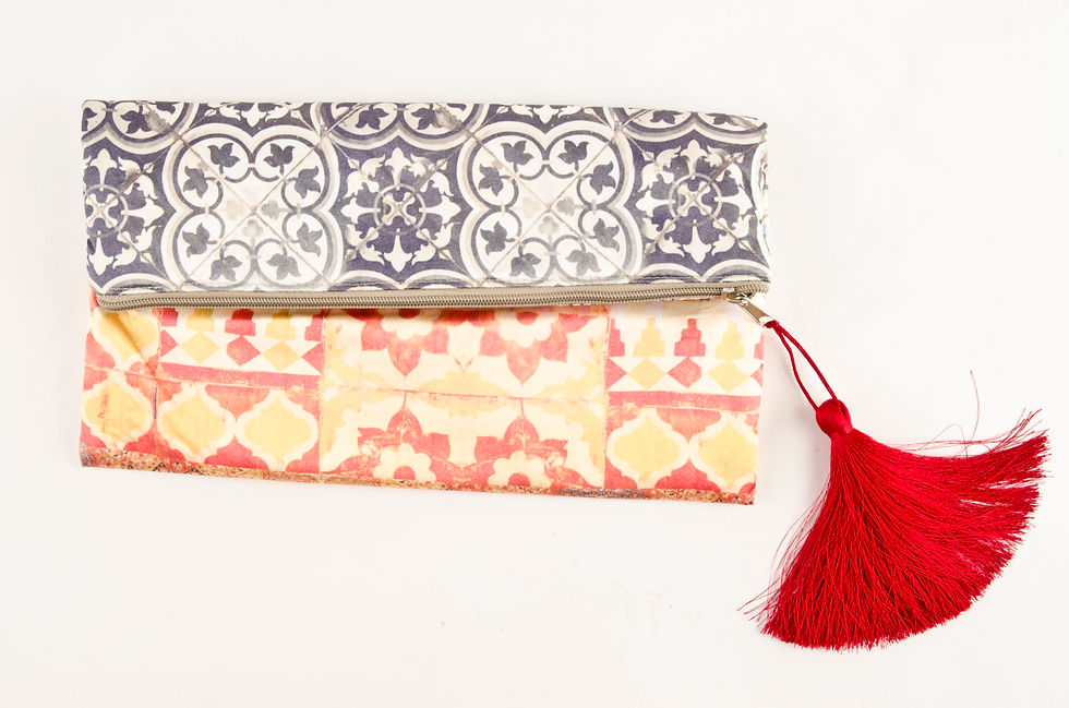 Bolso de Mano en Seda