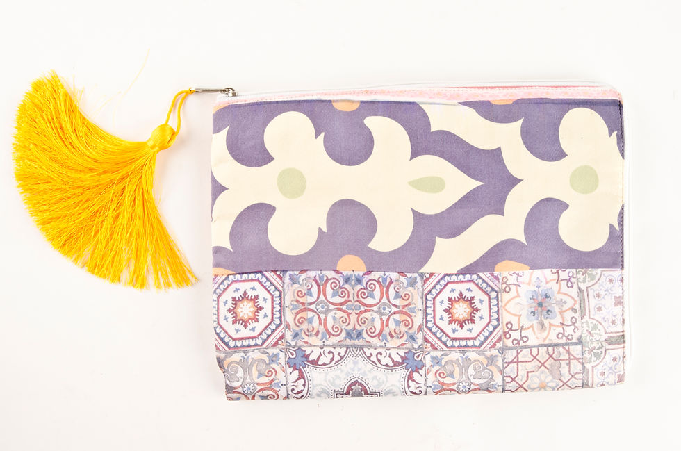 Bolso de Mano en Seda