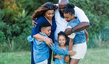 family-7257182_1920.jpg