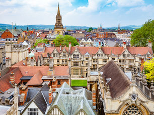 Oxford vs Cambridge for English Language Students: Which City Is Right for You?