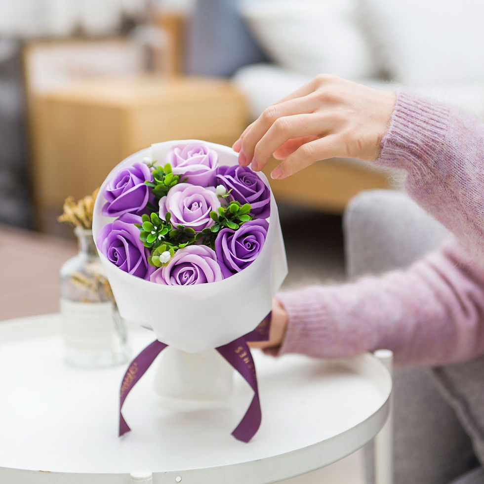 サムネイル： ソープフラワー ボックス アレンジメント ソープフラワーギフト 花 7花束 誕生日 プレゼント 母 女性 女友達 彼女 結婚祝い お祝い ギフト 退職 新築祝い