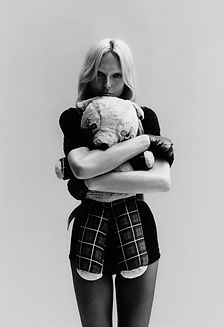 Interview x Alex Consani_12.jpg