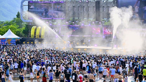 '워터밤 속초 2025' 관람객 1만5000여명 몰려...지역경제 기여